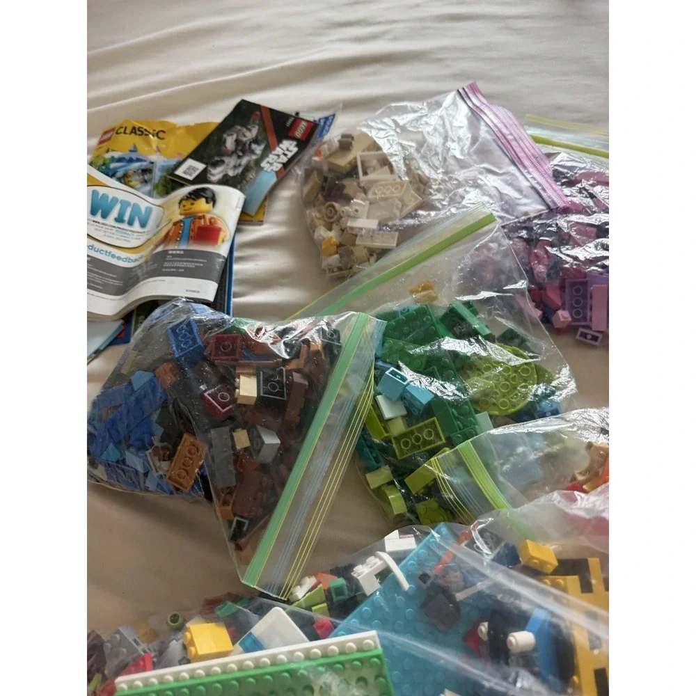 LEGO Lot 4.8 Lbs Star Wars Marvel City Minifigures Manuals Mixed Bulk